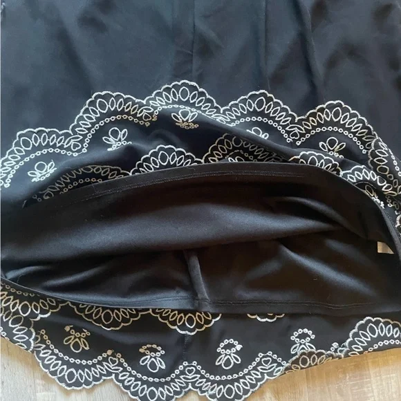 AS U Wish Size L black Embroidered Hem Pleated Front Lined Dress - Picture 11 of 11